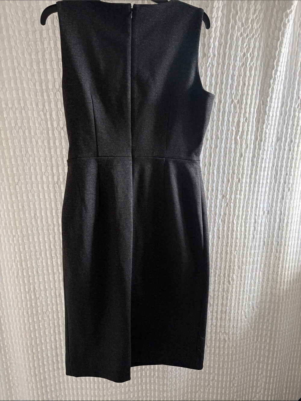 Calvin Klein Sleeveless grey/black dress with Wrap-Detail - Picture 2 of 4